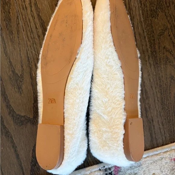 Zara Faux Fur Ballet Flats - White - Picture 2 of 2